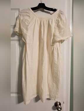 Women's Cream Eyelet Sleeve Dress